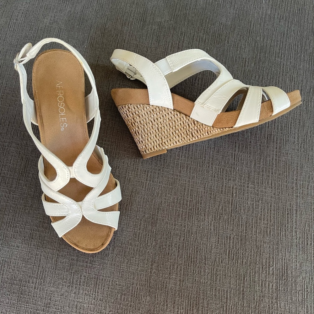 Aerosoles white wedges